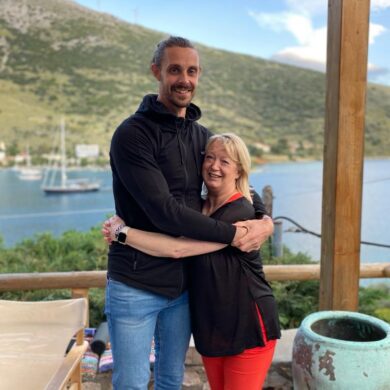 Jayne and Ben hugging at the retreat